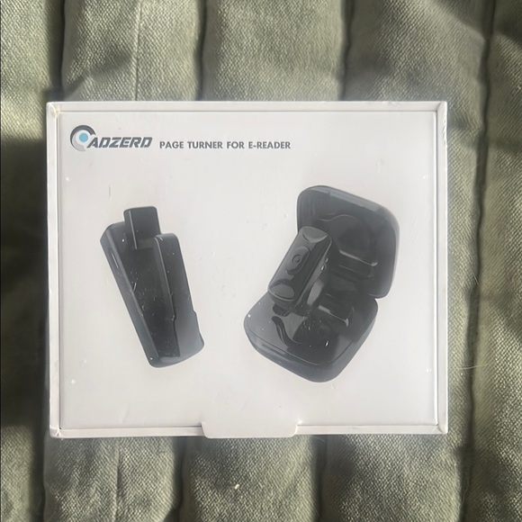 adzero Other - Cadzerd Black Page Turner for E-Reader